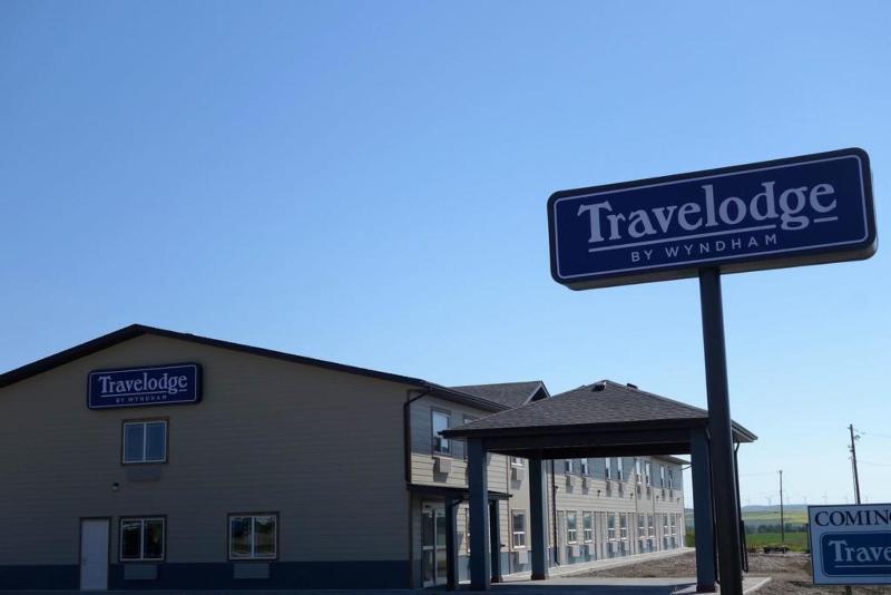 Travelodge By Wyndham Пинчер-Крик Экстерьер фото